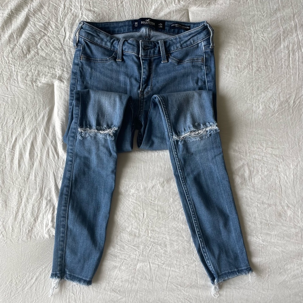 Hollister denim blue low rise jean- legging crop pants size 0R